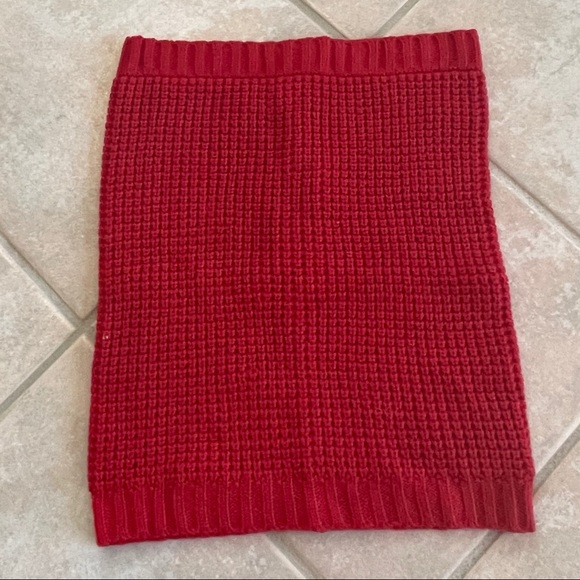 Red Knit Michael Kors Infinity Scarf Gold Buttons - Picture 3 of 5